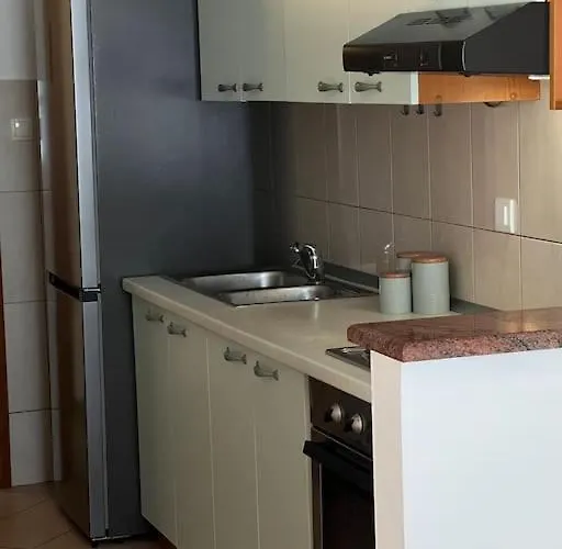 Appartement With Private Parking , Makarska