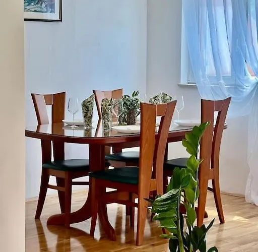 Appartement With Private Parking , *
