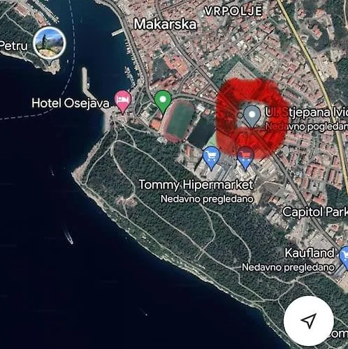 Appartement With Private Parking , Makarska